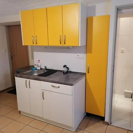 Basement In The City Center!! Apartment Prague